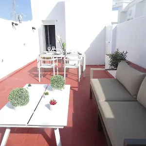 Apartamento Atico Terraza Centro Ascensor Playa De La Caleta, Cádiz