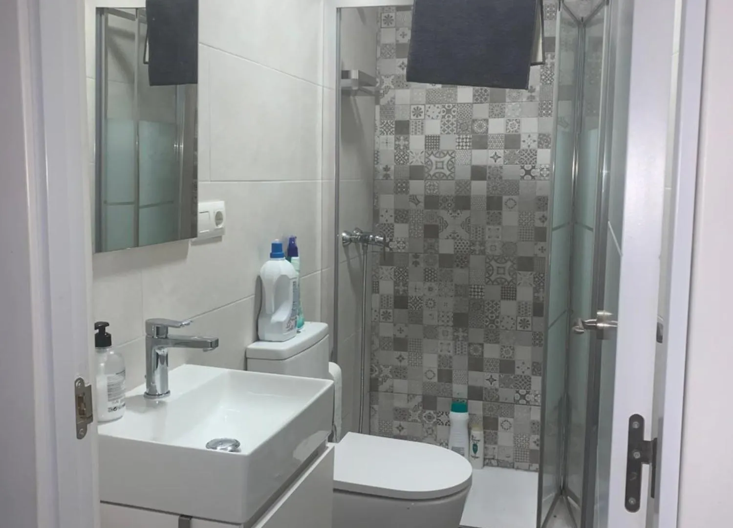 Apartamento La Joya De La Caleta. A 60 Mts Playa. Cádiz 0*,  España