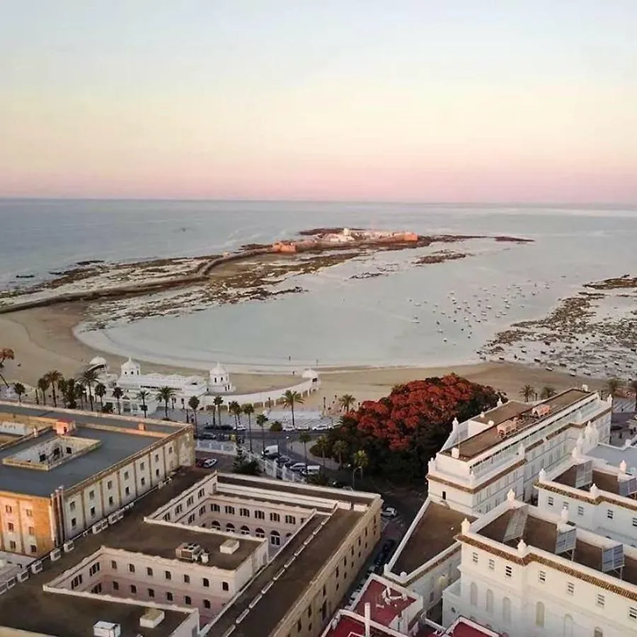 Apartamento La Joya De La Caleta. A 60 Mts Playa. Cádiz
